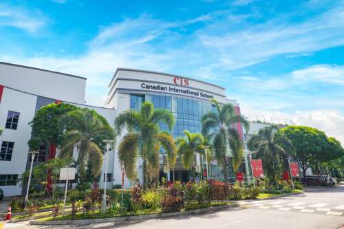 Photo Canadian International School #0