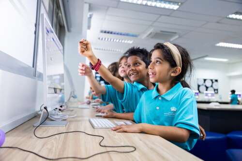 Photo High School Dover Court International School #2