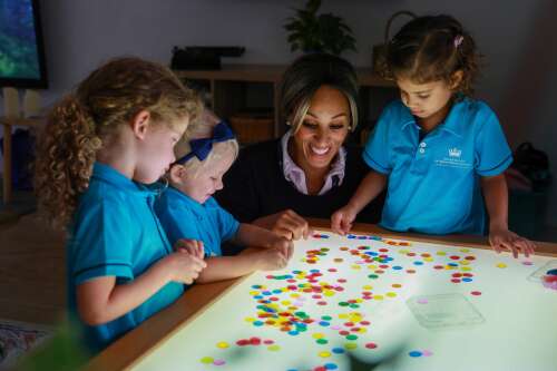 Photo High School Dover Court International School #2