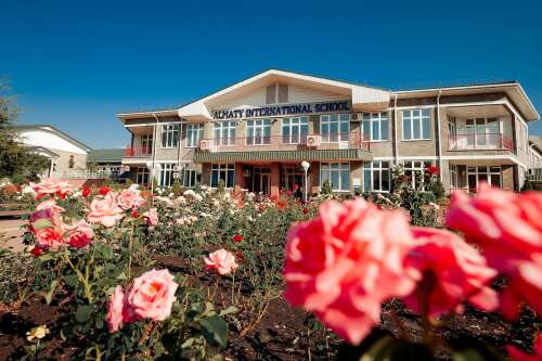 Photo Almaty International School #0