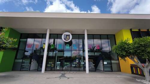Photo Newton College #2