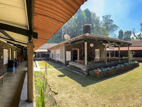 Photo Kodaikanal International School #1