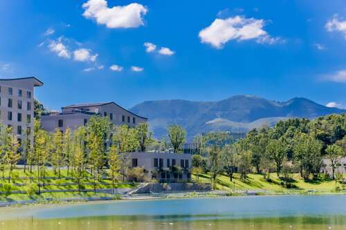 Photo Wycombe Abbey School Hangzhou #1