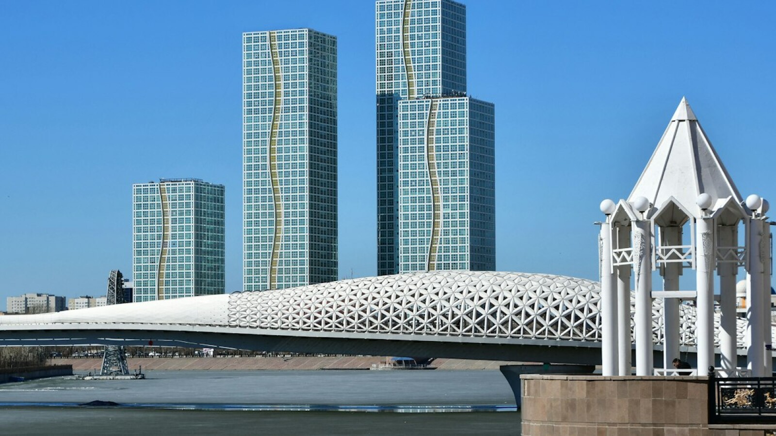 Bilingual Schools in Astana: A 2026 Guide for Expat Families