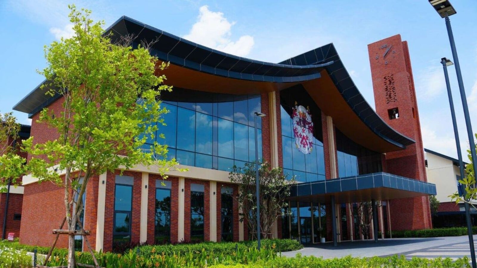Dulwich College Bangkok Welcomes Families to Curiosity Fridays Tour