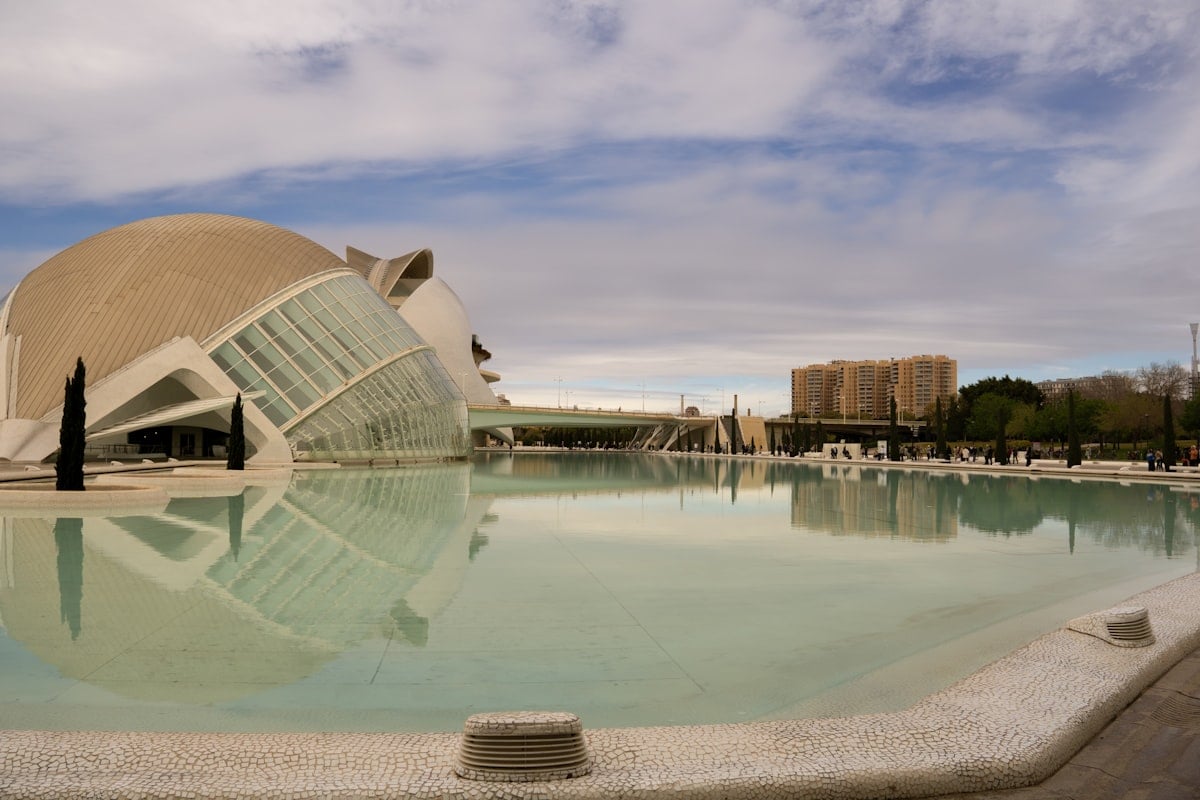 How to Choose an International School in Valencia: 2026 Expat Family Guide